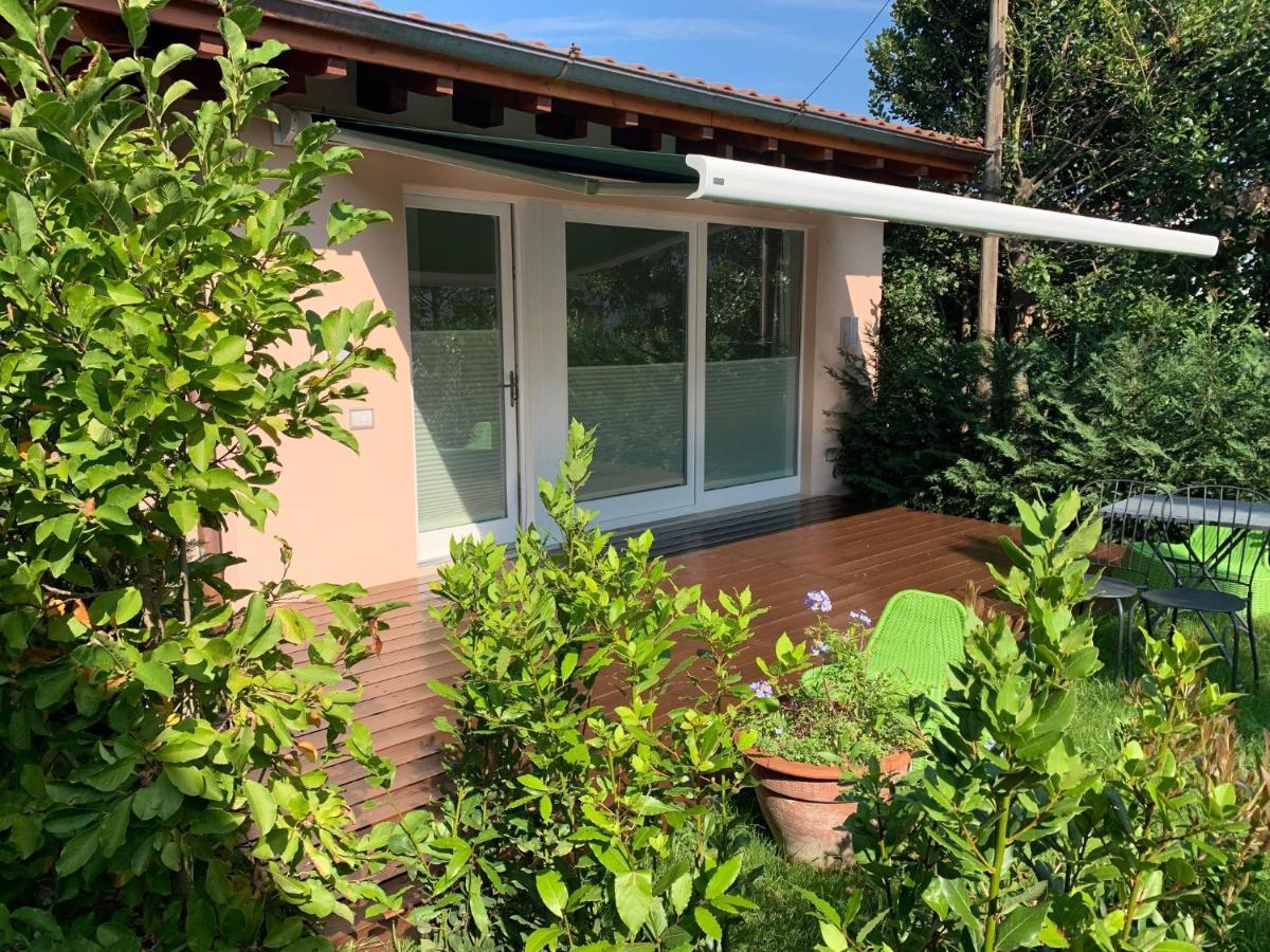 Casabella-Lago Maggiore Lesa Eksteriør billede