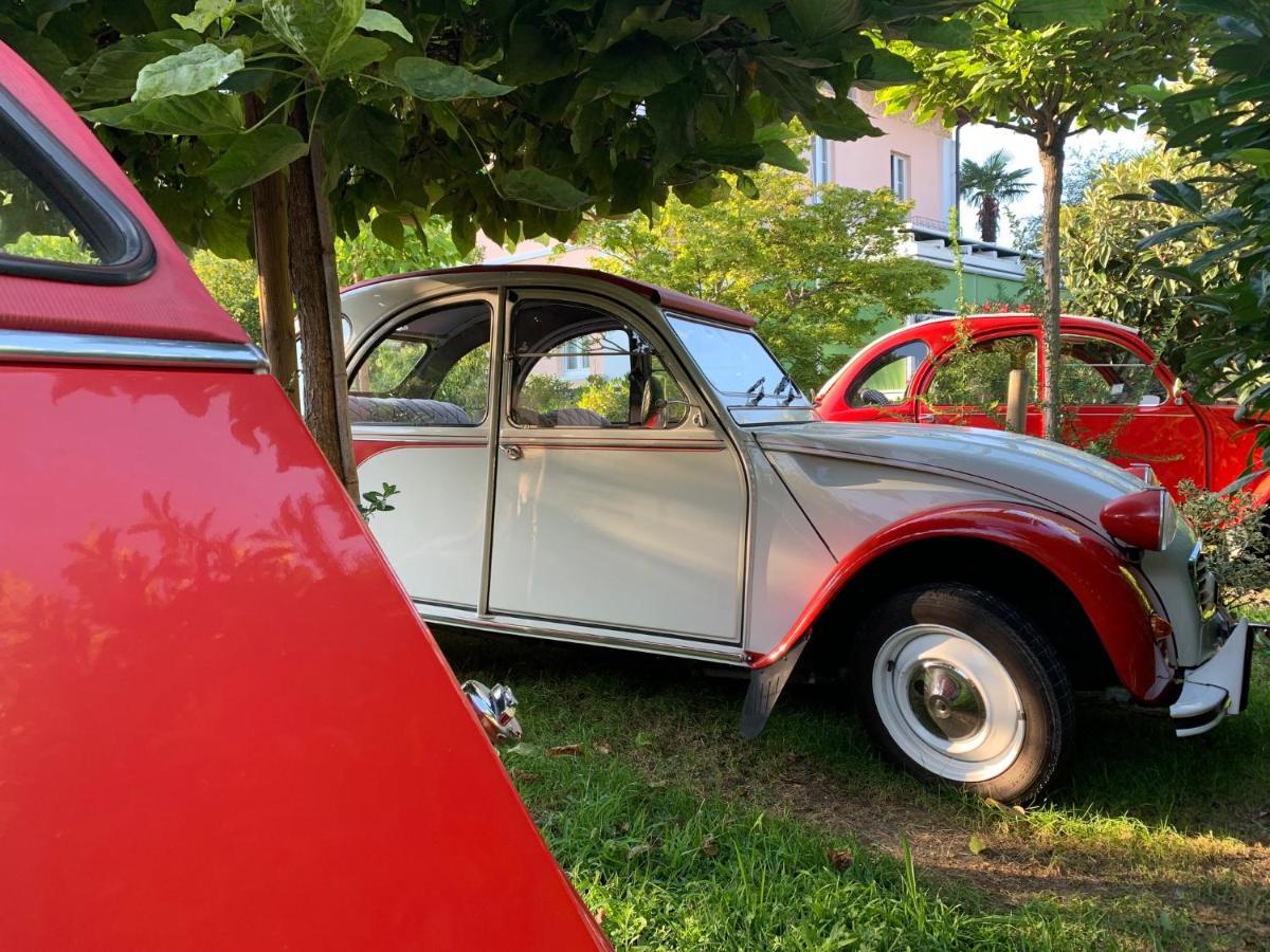 Casabella-Lago Maggiore Lesa Eksteriør billede