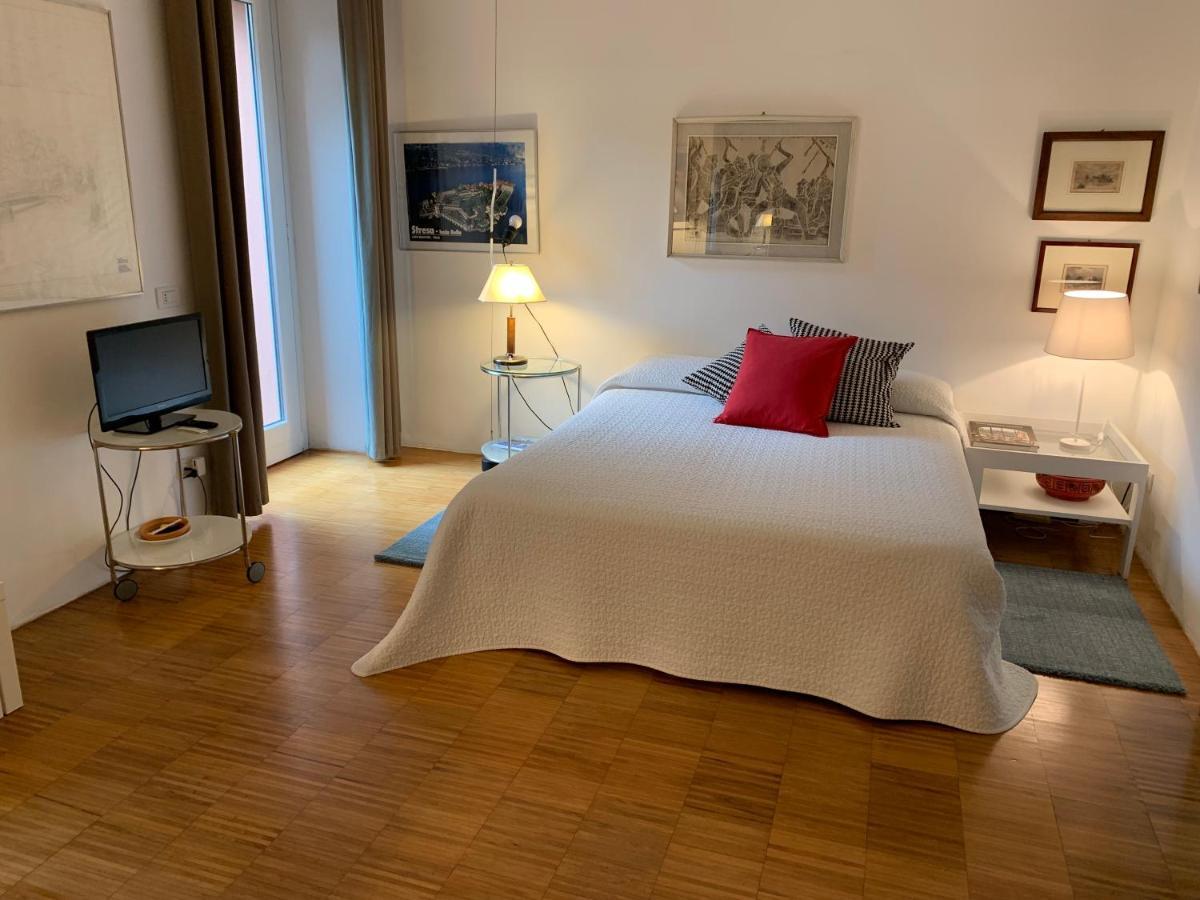 Casabella-Lago Maggiore Lesa Eksteriør billede