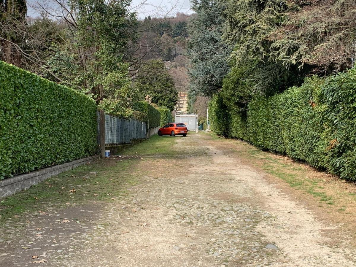 Casabella-Lago Maggiore Lesa Eksteriør billede