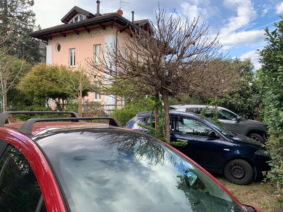 Casabella-Lago Maggiore Lesa Eksteriør billede