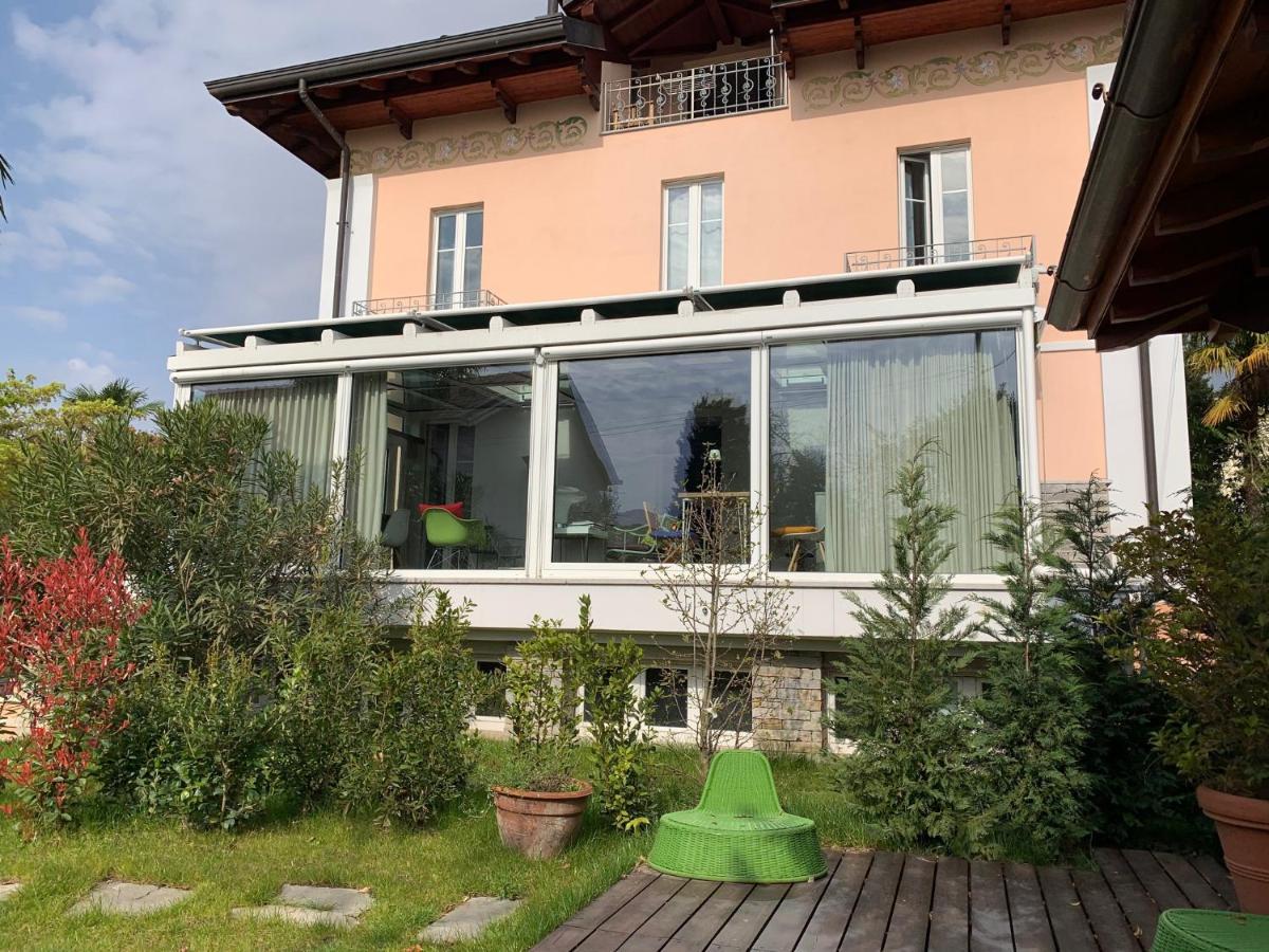 Casabella-Lago Maggiore Lesa Eksteriør billede